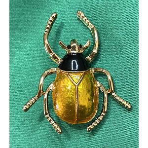 NWOT Beetle Scarab Brooch Lapel Pin Gold Enamel Insect Curved Horns Cute Gift